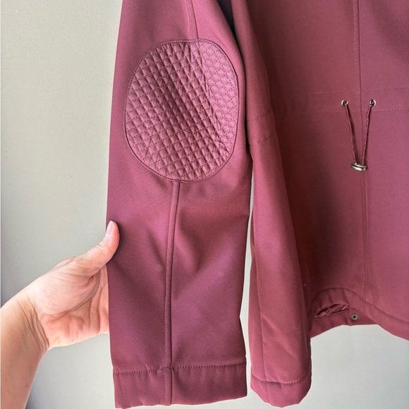 Liz Claiborne, size L, Women’s Burgundy Puffer Jacket, waffle hood and elbow - Picture 10 of 10